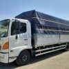 Xe Tải Hino FC 6.5 Tấn Euro 4 Thùng Bạt Bửng Nhôm